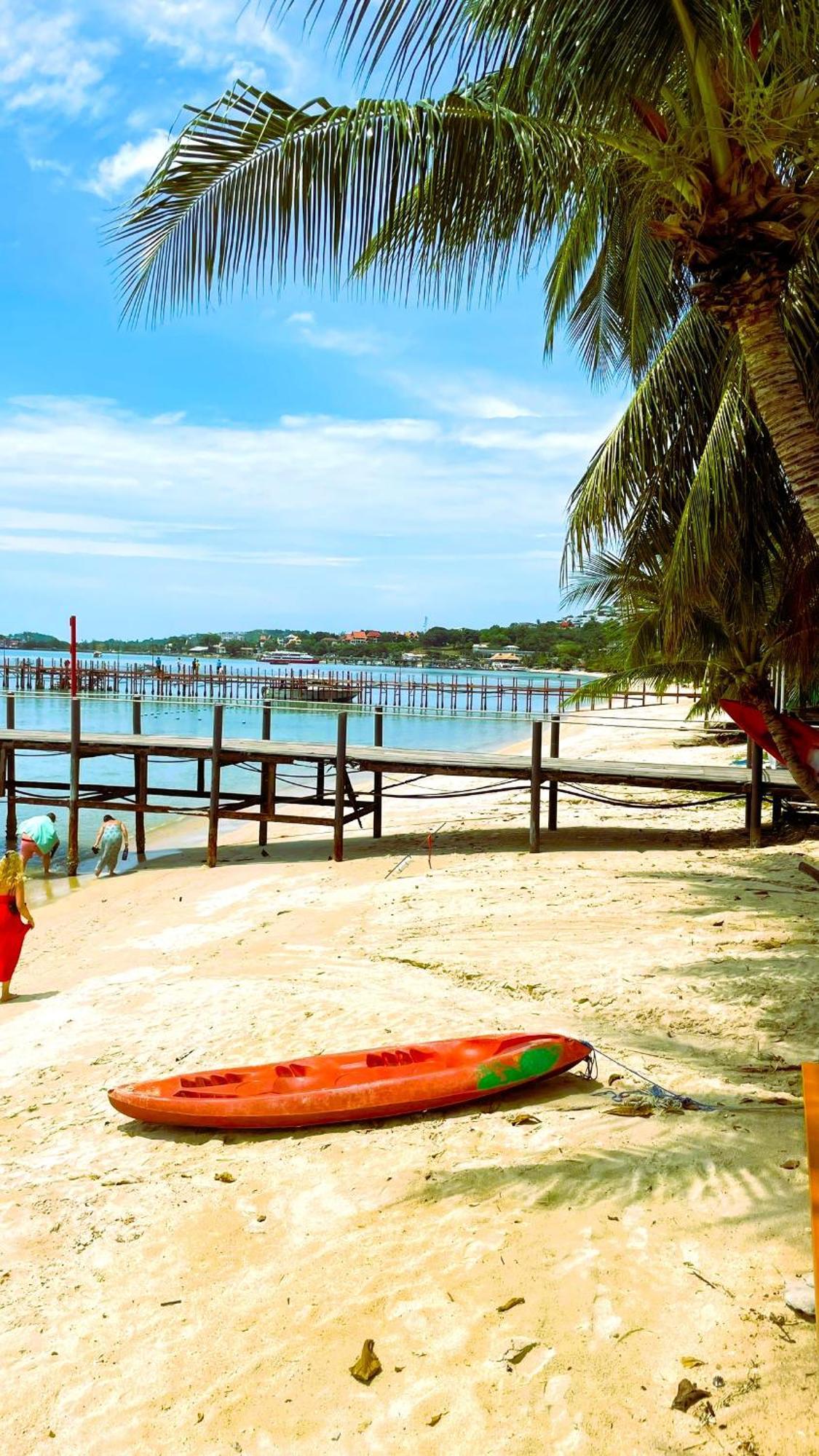 Rockstar Beach Apartments Bang Rak Beach  Exterior foto