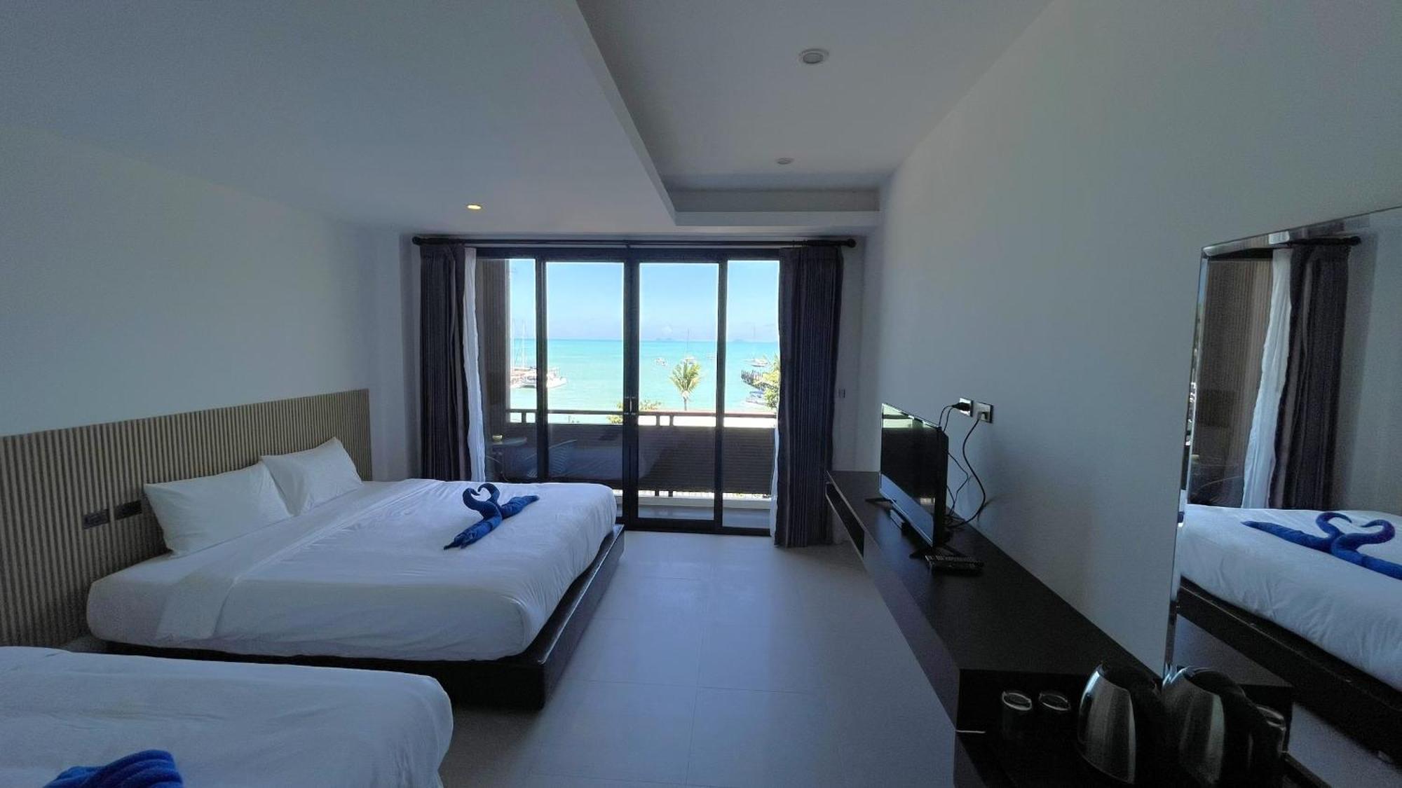 Rockstar Beach Apartments Bang Rak Beach  Exterior foto